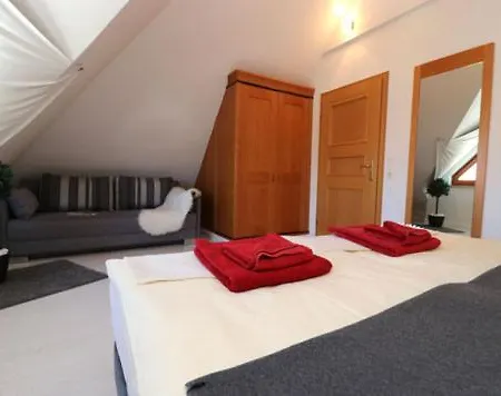 Oewern Diek App 09 * Вустров